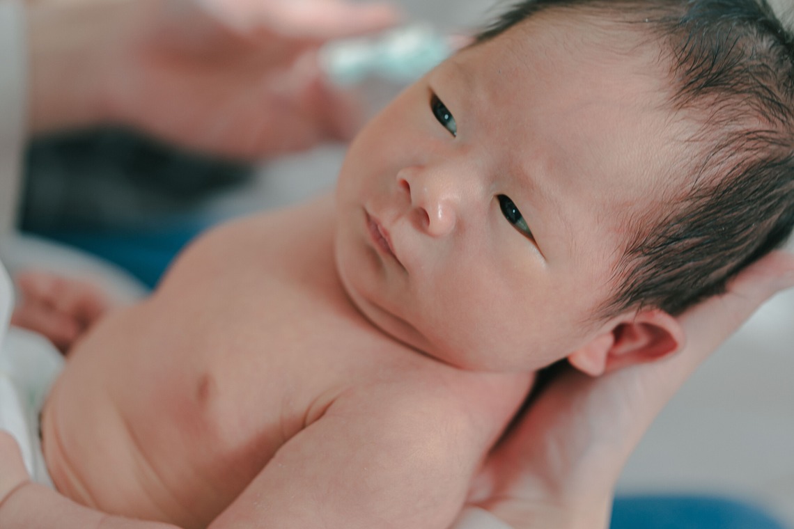 玉城　肇が撮影したニューボーンフォトのアルバム「ニューボーン撮影」