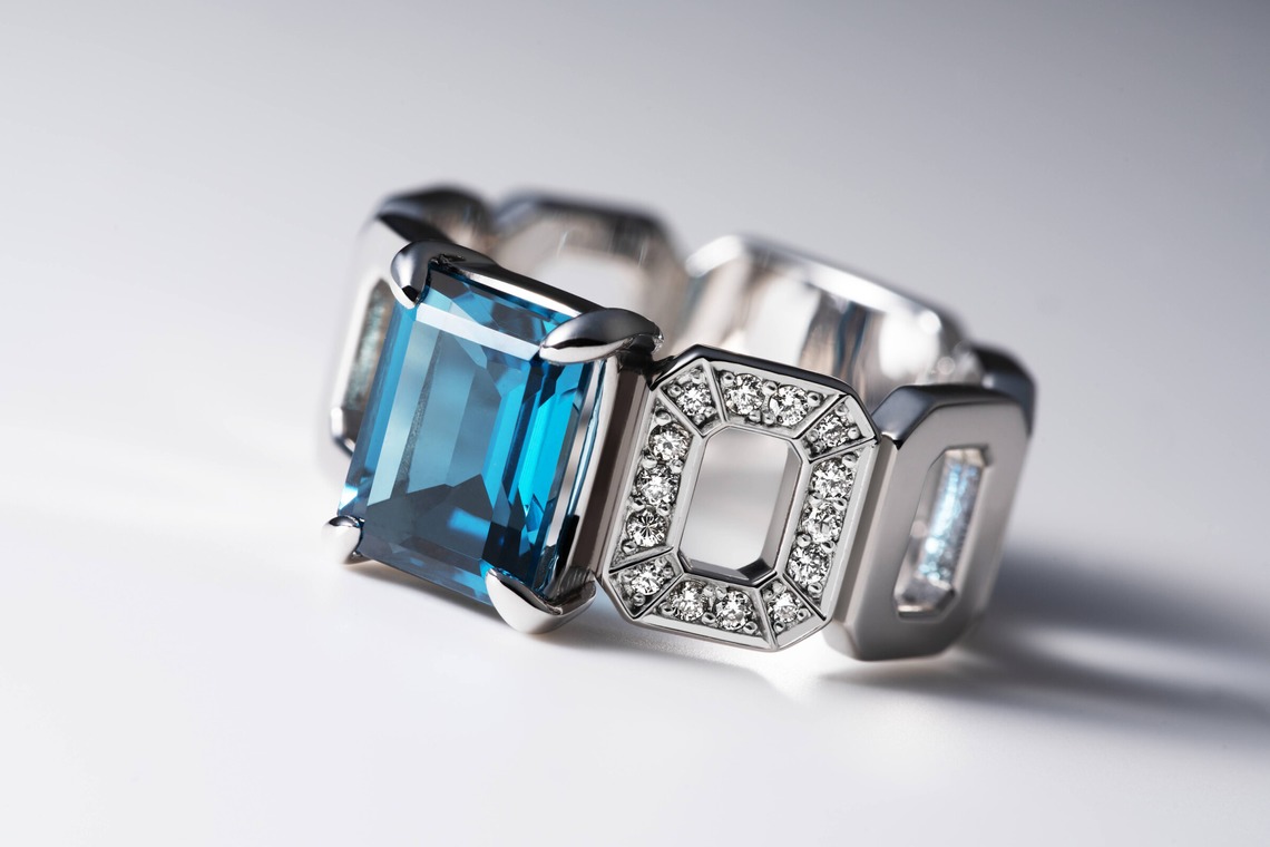 株式会社snowが撮影した「時計・ジュエリー」の写真