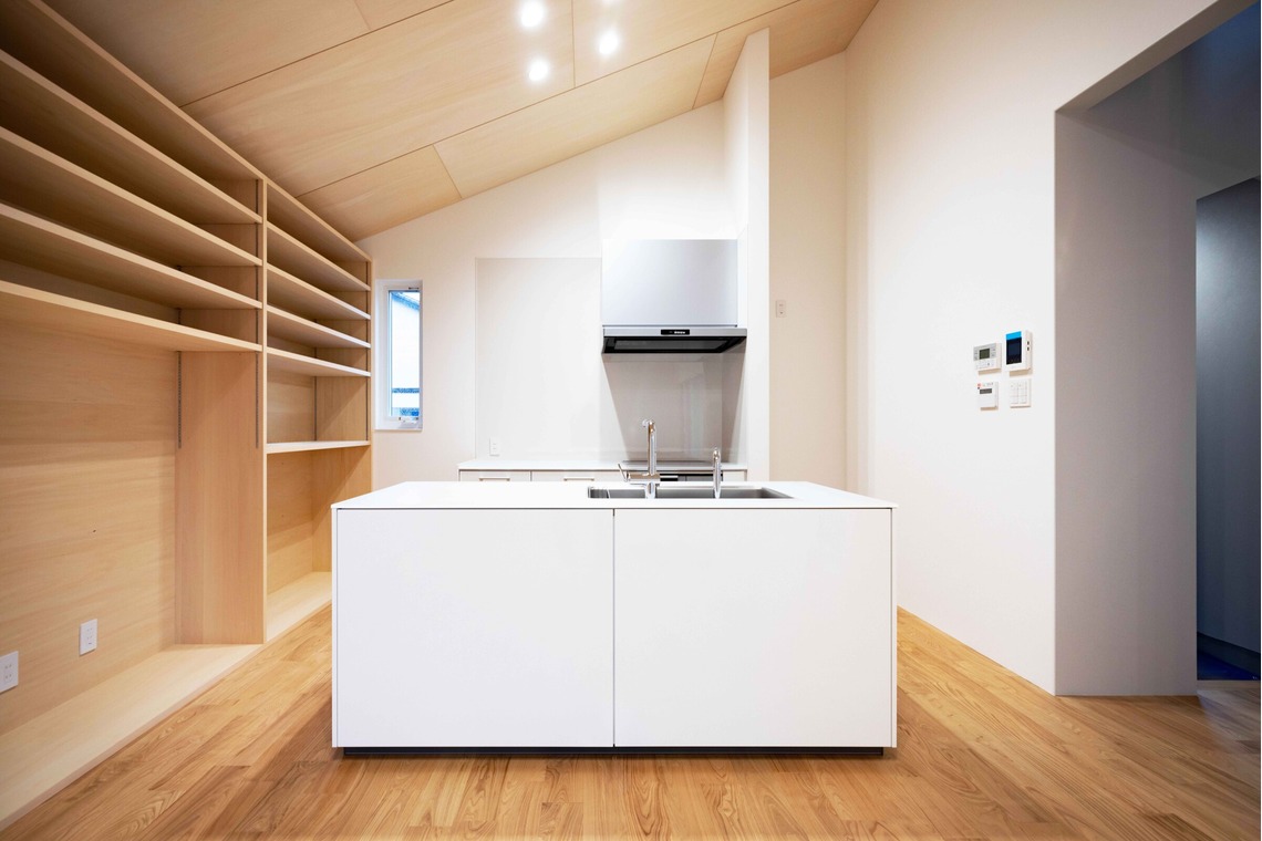 梅田　紫邑が撮影した写真のアルバム「店舗内外装、竣工写真、宣材写真」