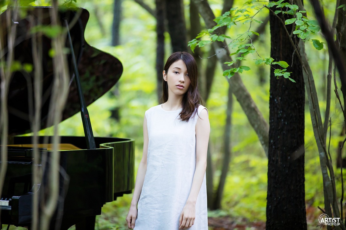 KIRAが撮影した写真のアルバム「森の中のピアノ -  那須塩原のスタジオ撮影」