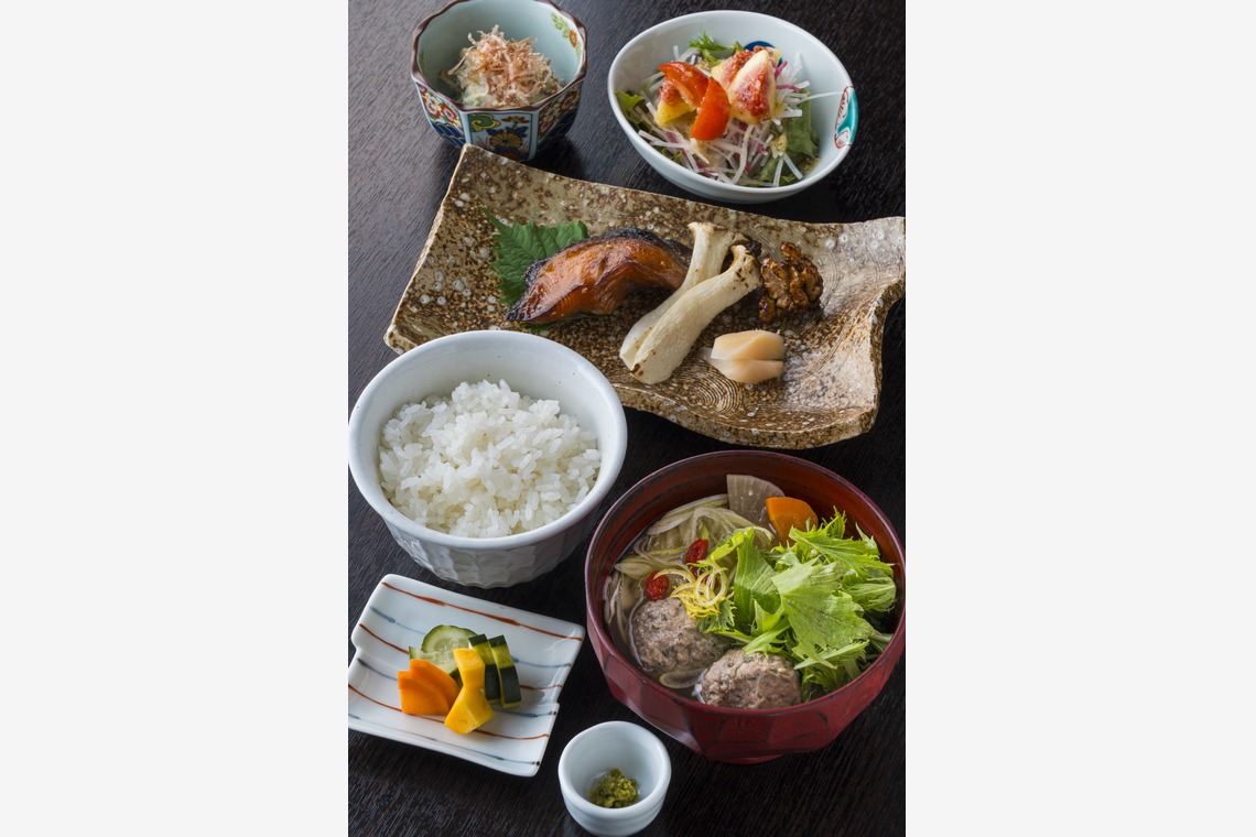 笠井鉄正写真事務所が撮影した「料理撮影（単品からコース・集合まで）」の写真