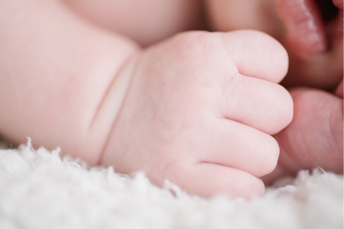 アトリエ　エピカ/清水　一哉が撮影したスタジオ撮影のアルバム「ニューボーンフォト」