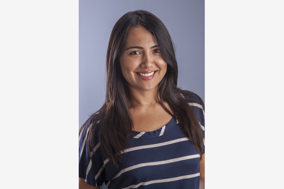 富岡敦が撮影した「会社案内ポートレート」の写真