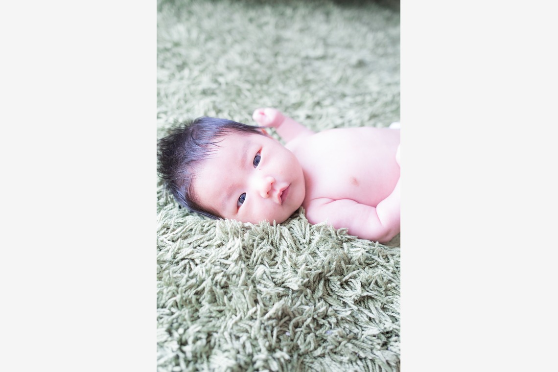 親子ふわふわphoto（mai）が撮影した「ニューボーンフォト」の写真