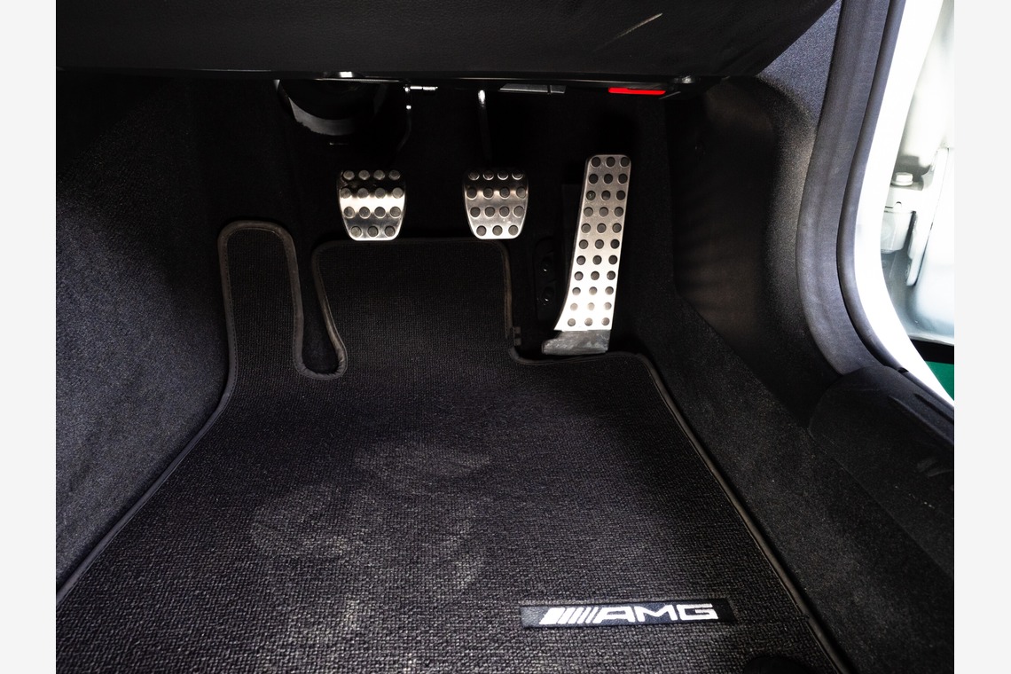 原野 英樹が撮影した「輸入車販売会社よりメルセデスベンツ SLK200をカーセンサーSDGE 掲載用写真を依頼いただきました」の写真