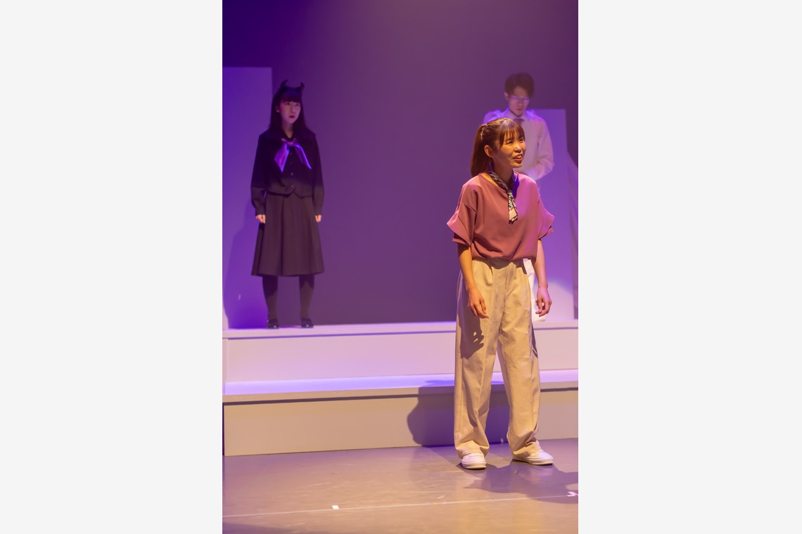 大辻尋稔が撮影した写真のアルバム「演劇」