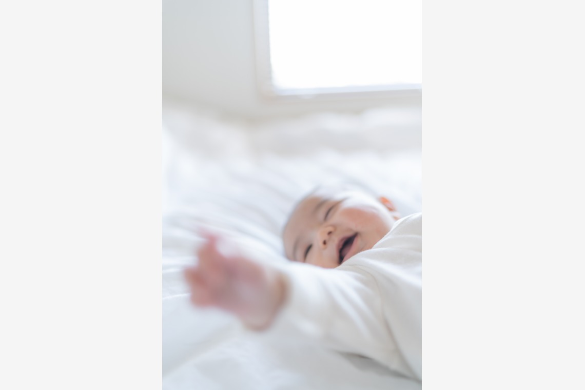 モーメンツが出張撮影した家族写真(キッズ,ベビーフォト)などが写った「1歳バースデイ」の家族写真