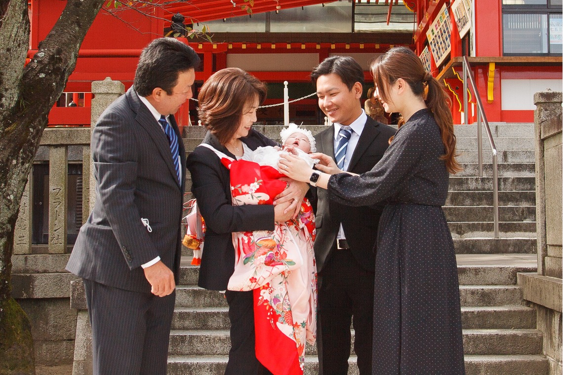 中井企画が撮影した家族写真の出張撮影のアルバム「お宮参り」