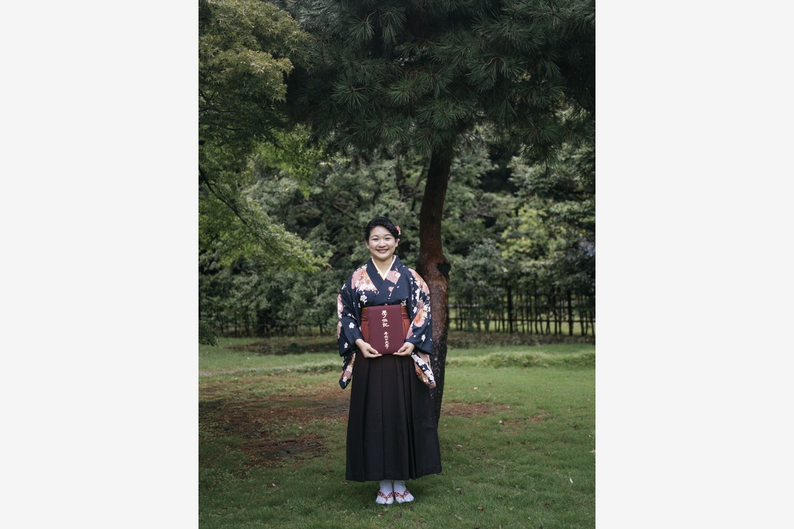 植村由理が撮影したニューボーンフォトのアルバム「卒業式 at 早稲田大学、オークウッドプレミア東京」