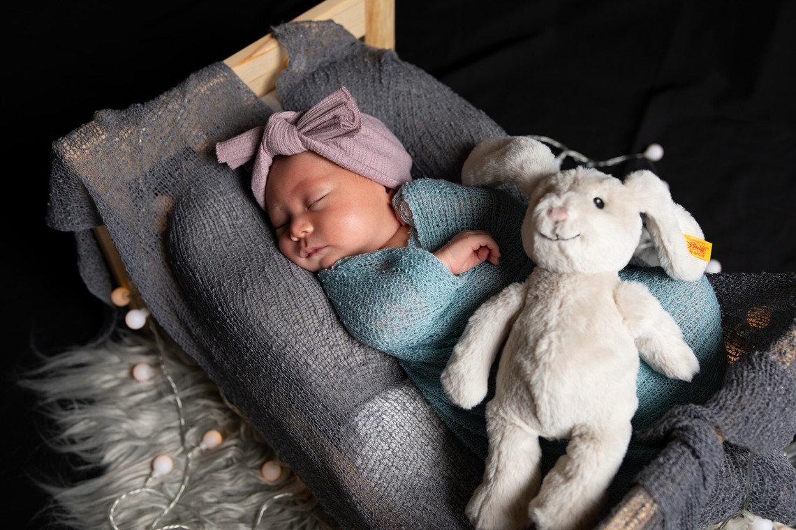 岩坪眞一郎が撮影した写真のアルバム「ニューボーンフォト」