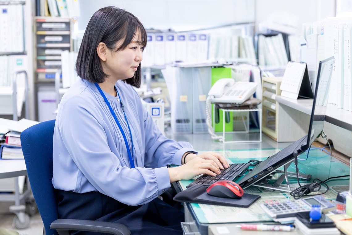 古関マナミが撮影した「企業様HP 宣材」の写真