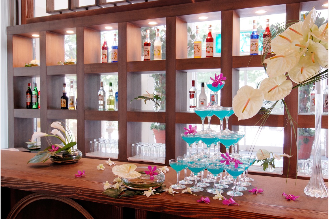 十時写真事務所が撮影した写真のアルバム「建築、店内」