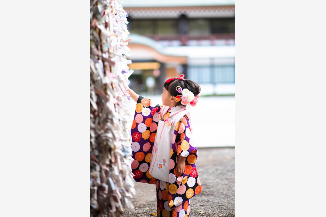 サキヤマ リエが撮影した写真のアルバム「3歳女の子・青空の七五三＠寒川神社」
