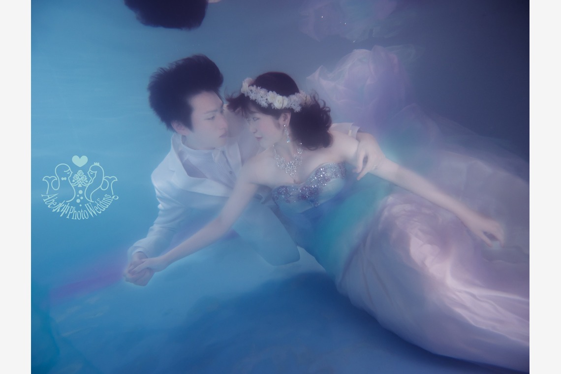 Abe水中フォトウェディング