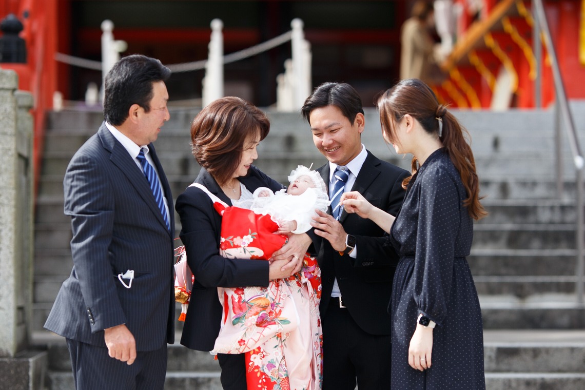 中井企画が出張撮影した家族写真(キッズ,ベビーフォト)などが写った「お宮参り」の家族写真