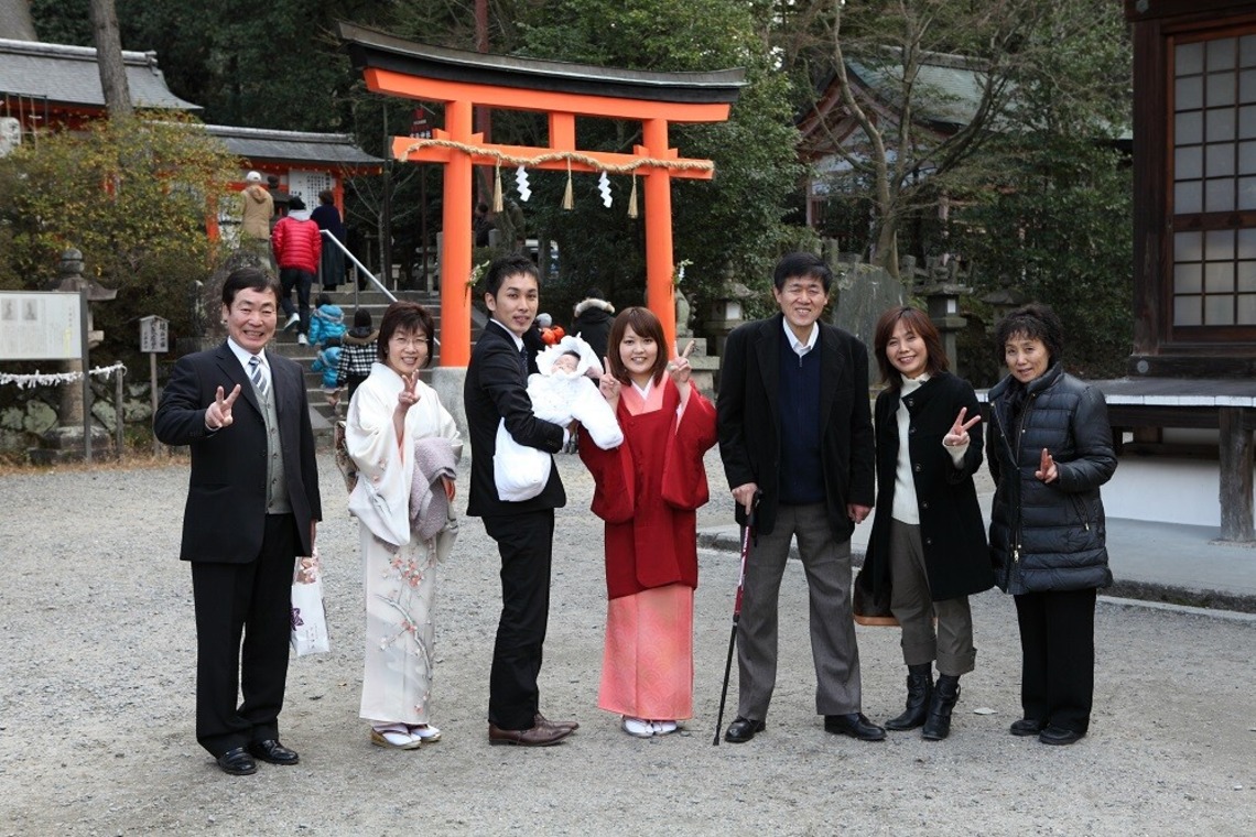 写真のなんでも屋さんが出張撮影した家族写真(キッズ,ベビーフォト)などが写った「思い出深く残す写真」の家族写真