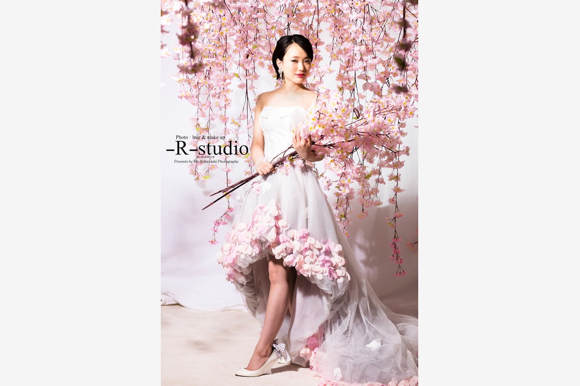 Photo of portfolio taken by -R-studio 