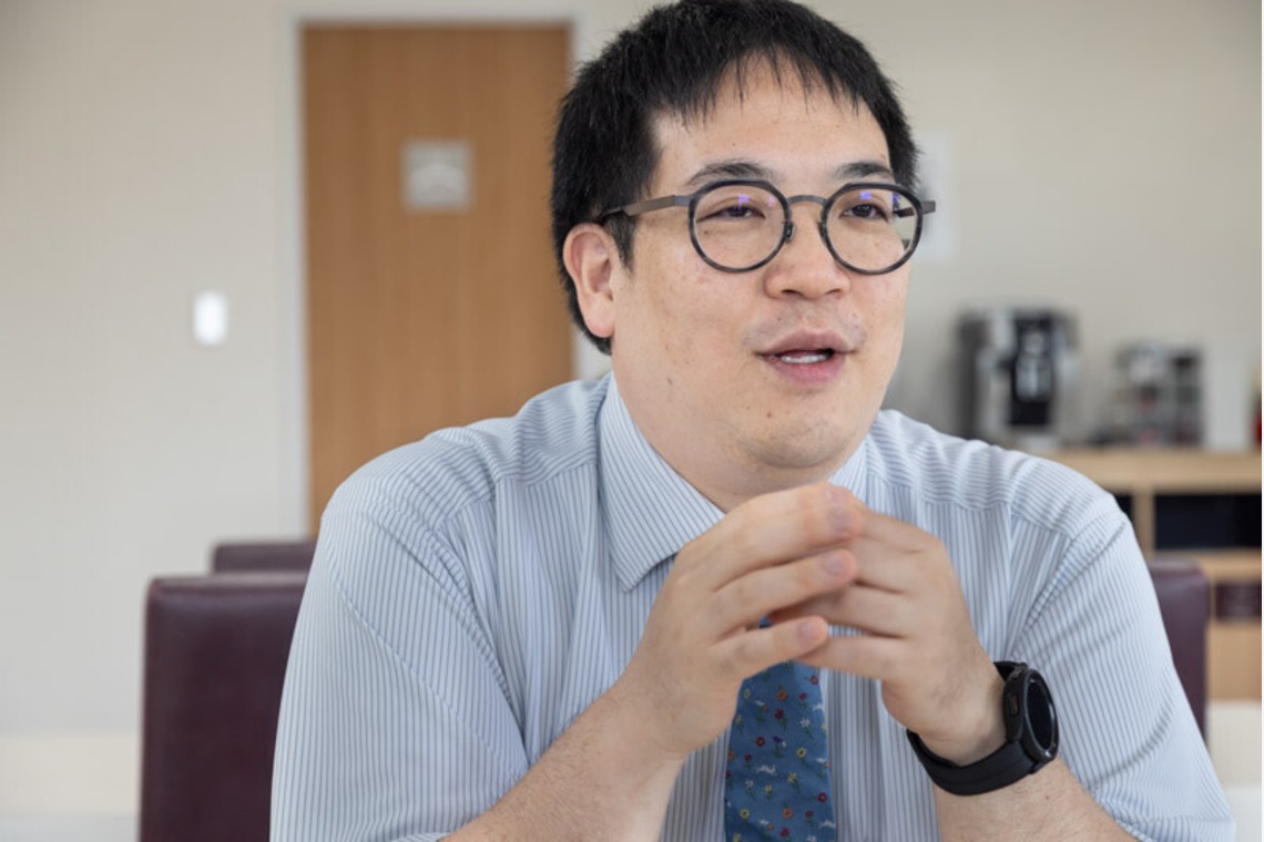 富岡敦が撮影した「会社案内ポートレート」の写真