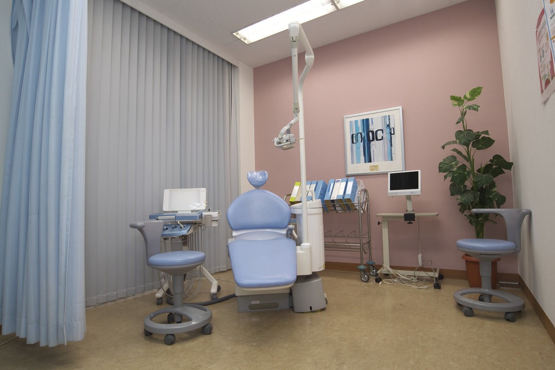 秋山新吾が撮影した「屋内作例」の写真