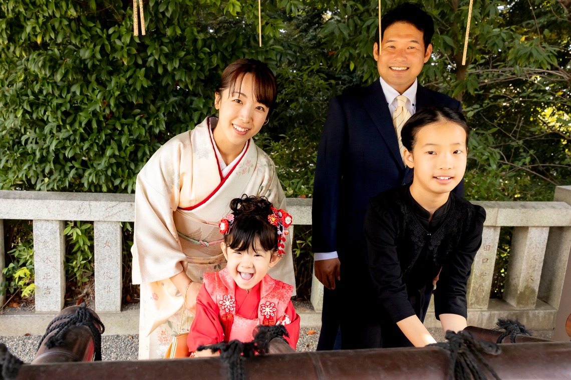 出張撮影くろさわが出張撮影した家族写真(キッズ,ベビーフォト)などが写った「七五三」の家族写真