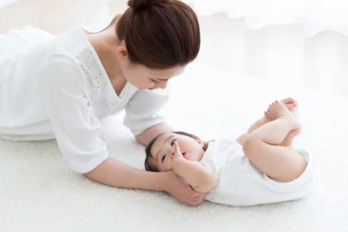 CREATIVE HOUSEが出張撮影した家族写真(キッズ,ベビーフォト)などが写った「ファミリーフォト出張撮影」の家族写真