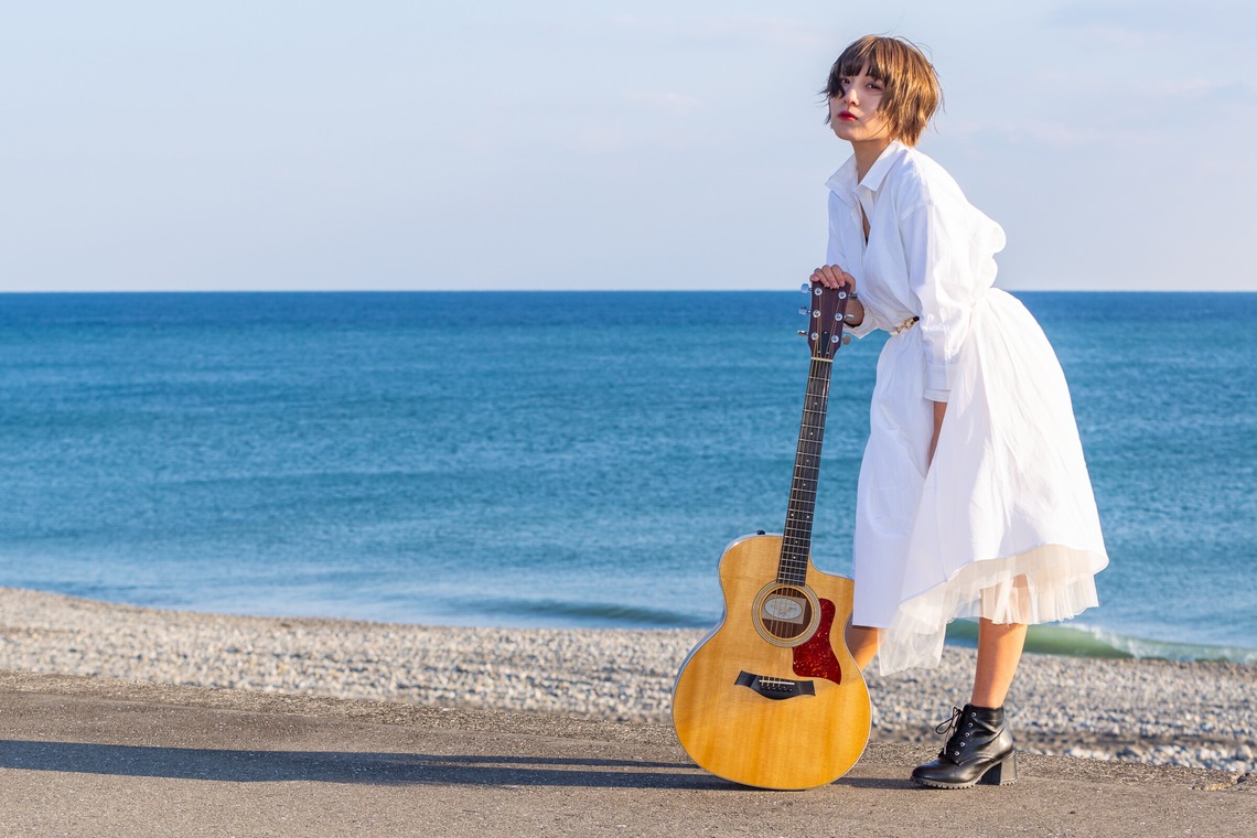 酒井 真於が撮影した写真のアルバム「海辺アー写」