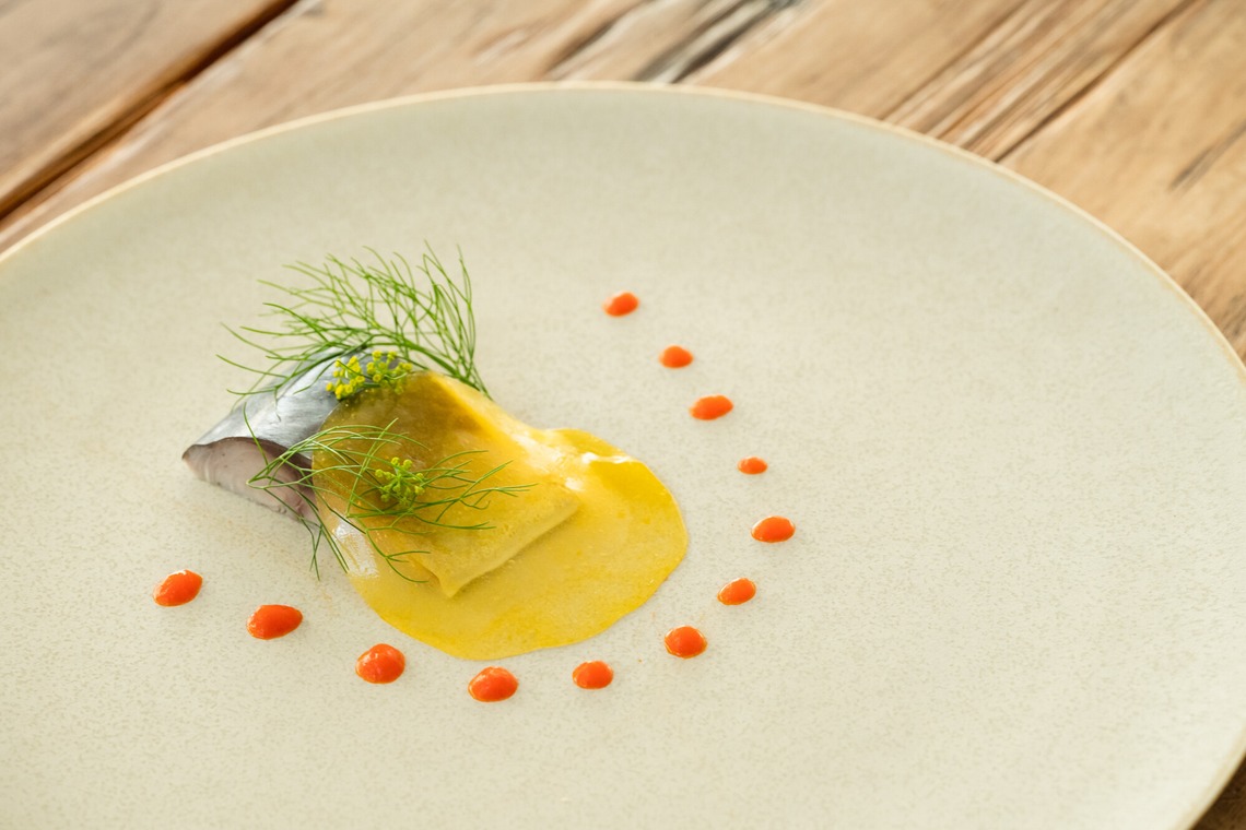 uno e creative act.が撮影した写真のアルバム「素材にこだわるレストランのウェディングコース料理」