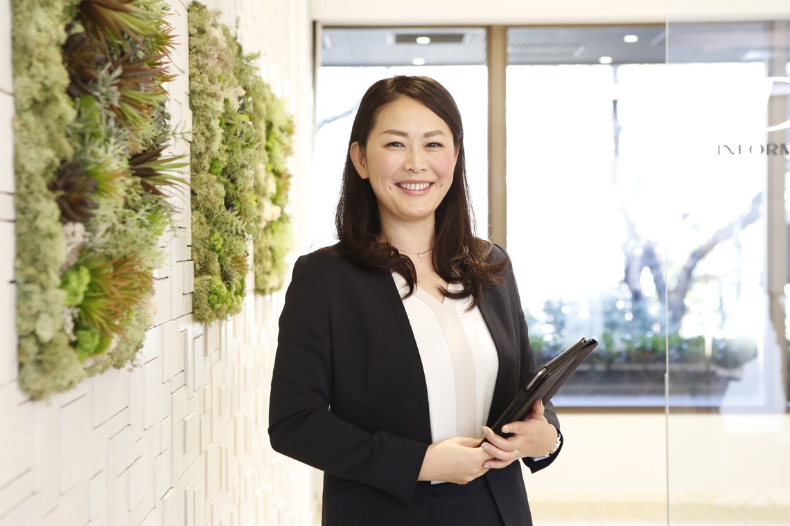 村田わかな広告写真が撮影した写真のアルバム「会社案内」