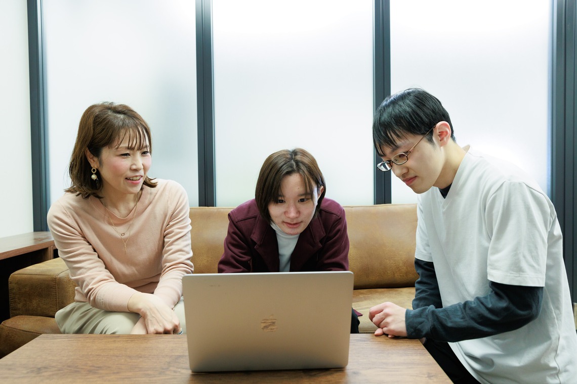 森岡　史仁が撮影した写真のアルバム「ビジネスポートレート・インタビュー等」