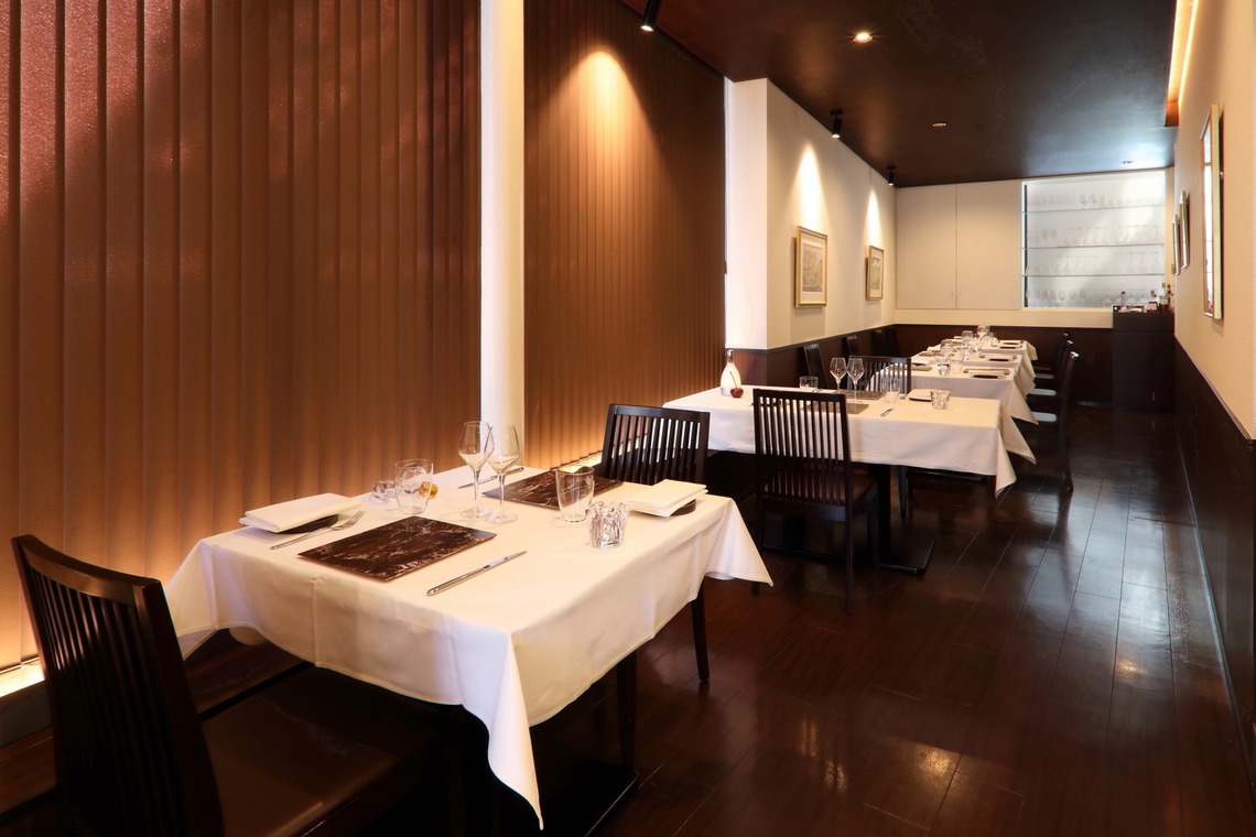 森安　照が撮影した写真のアルバム「飲食店・内観外観」