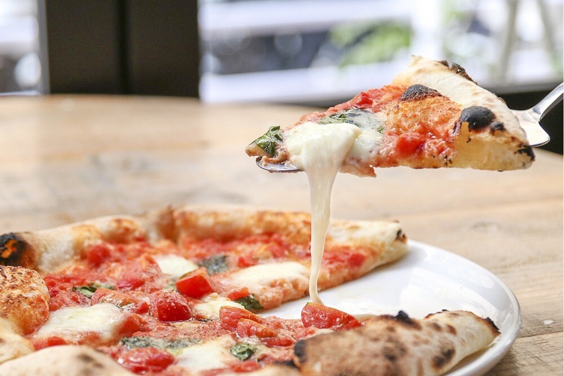 世登理恵が撮影した写真のアルバム「飲食店」