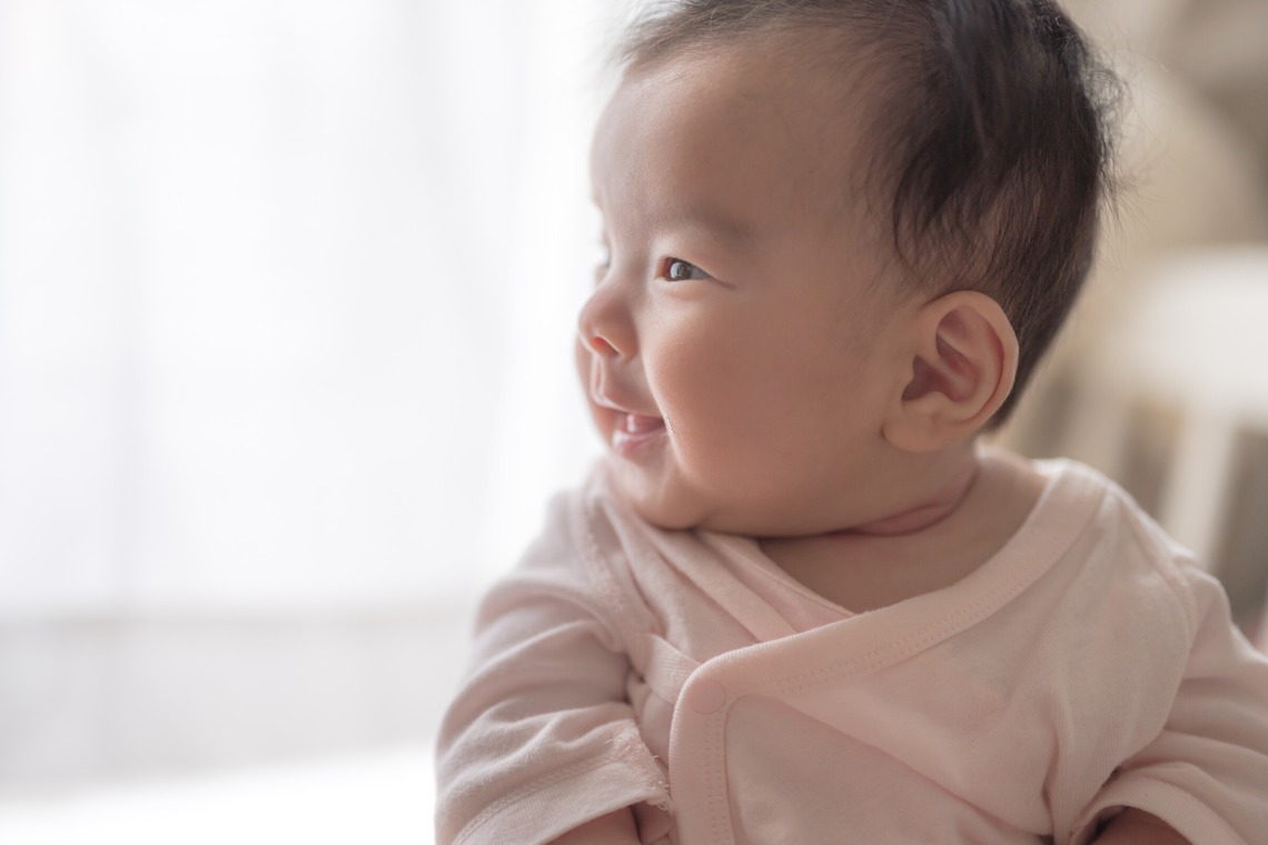 高木勇斗が撮影したニューボーンフォトのアルバム「赤ちゃん」