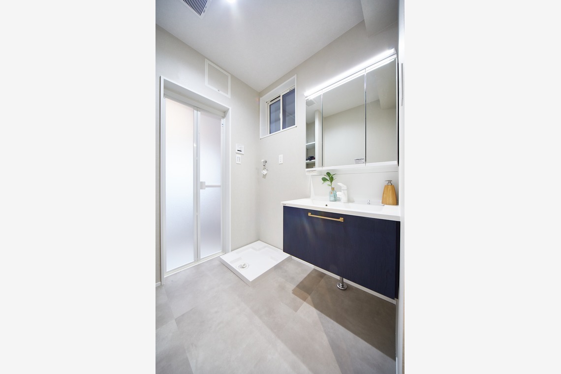 奥野由記が撮影した写真のアルバム「内観イメージ」