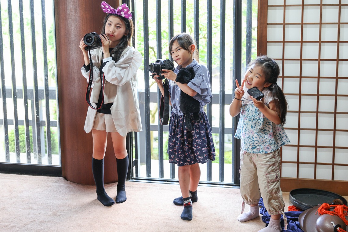 ちずカメラが撮影した「写真家　橘田龍馬さんの子供写真教室の様子」の写真