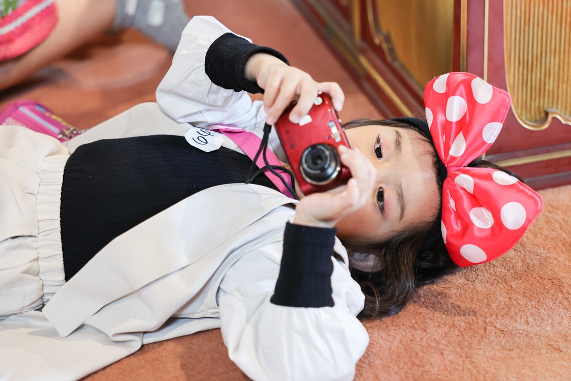 ちずカメラが撮影した「写真家　橘田龍馬さんの子供写真教室の様子」の写真