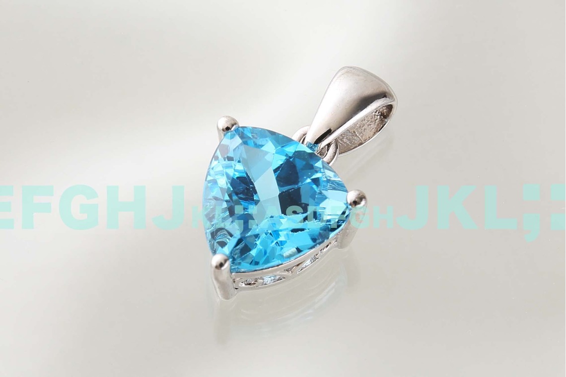 西原毅が撮影した「ジュエリーetc」の写真