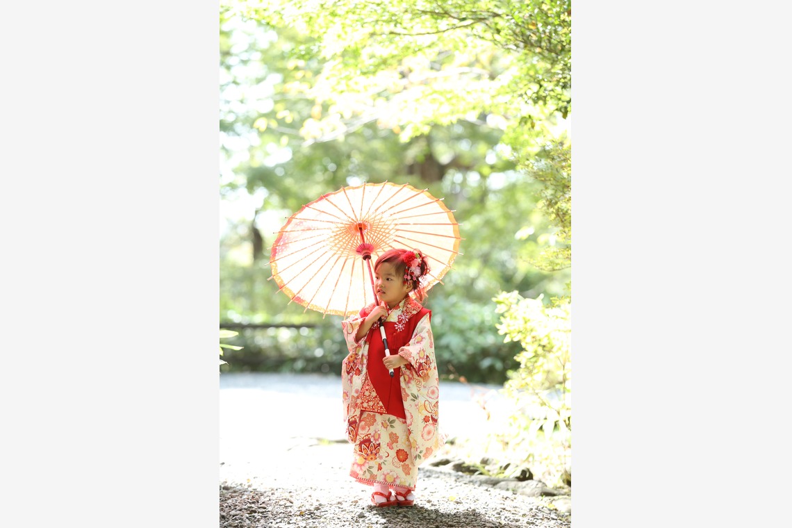 出張撮影HUG TIMEが出張撮影した家族写真(キッズ,ベビーフォト)などが写った「七五三記念撮影＠鎌倉鶴岡八幡宮」の家族写真