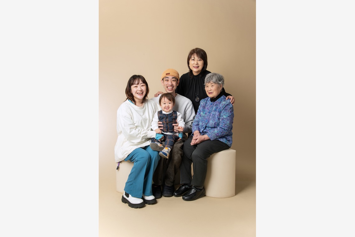 盛岡写真社が撮影した写真のアルバム「スタジオでの撮影（ご家族・ポートレイト）」