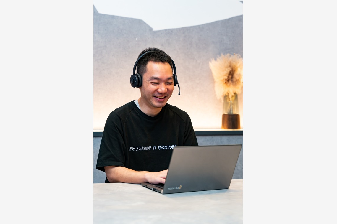 田中良正が撮影した「プロフィール・オフィス撮影」の写真