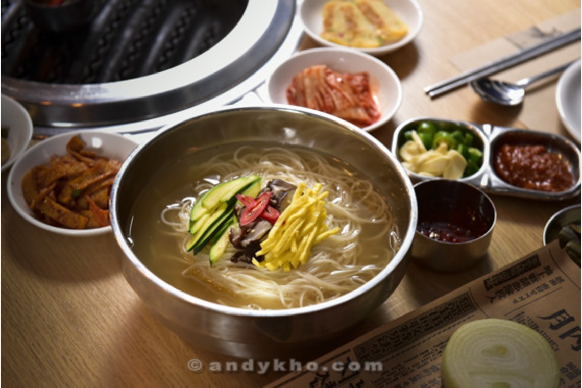 Andy Khoが撮影した写真のアルバム「」