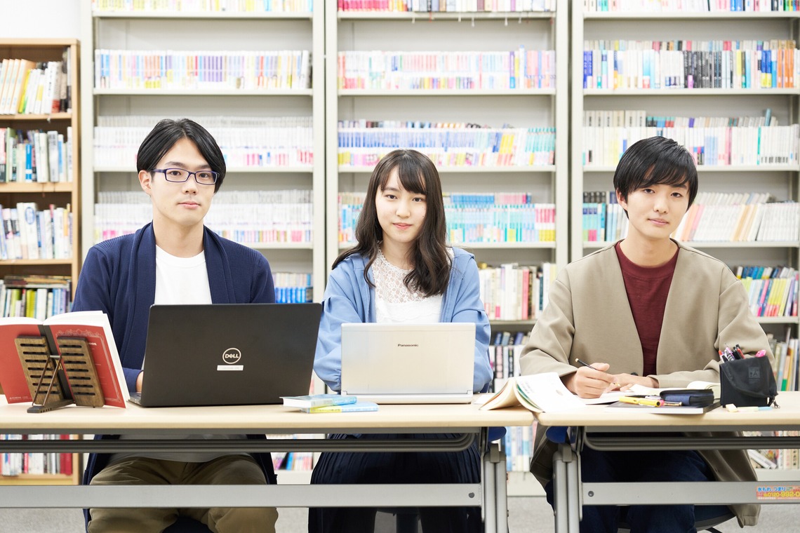 森田寫眞館が撮影した「専門学校パンフレット」の写真