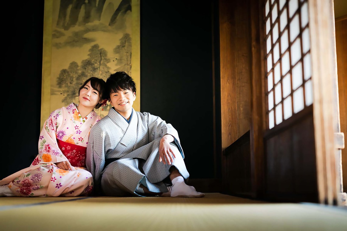 APKが出張撮影した家族写真(キッズ,ベビーフォト)などが写った「カジュアル着物で桜ロケーション撮影　2019年4月」の家族写真