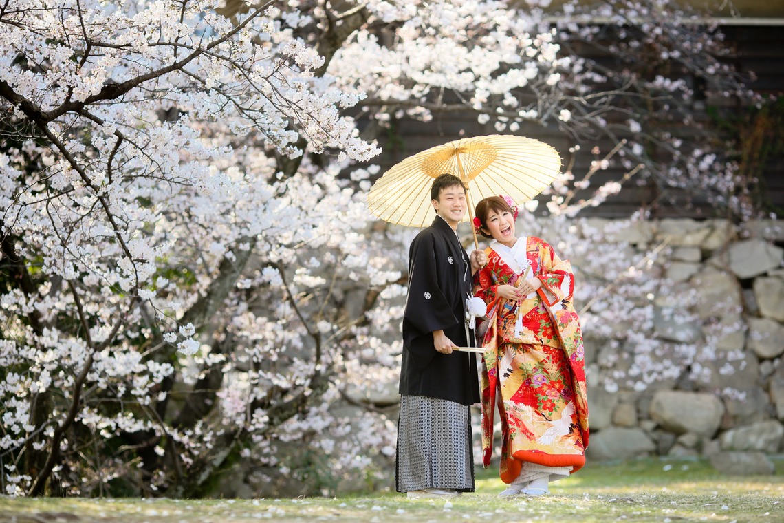 KIKIウェディングが撮影した写真のアルバム「桜と広島城」