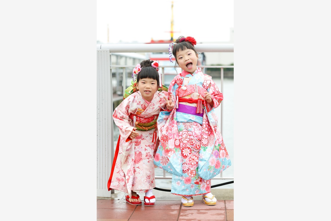 なかがわさとみが出張撮影した家族写真(キッズ,ベビーフォト)などが写った「双子ちゃん七五三＠千葉みなと」の家族写真