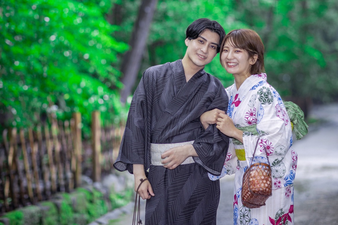 CREATIVE HOUSEが出張撮影した家族写真(キッズ,ベビーフォト)などが写った「カップル・友人」の家族写真