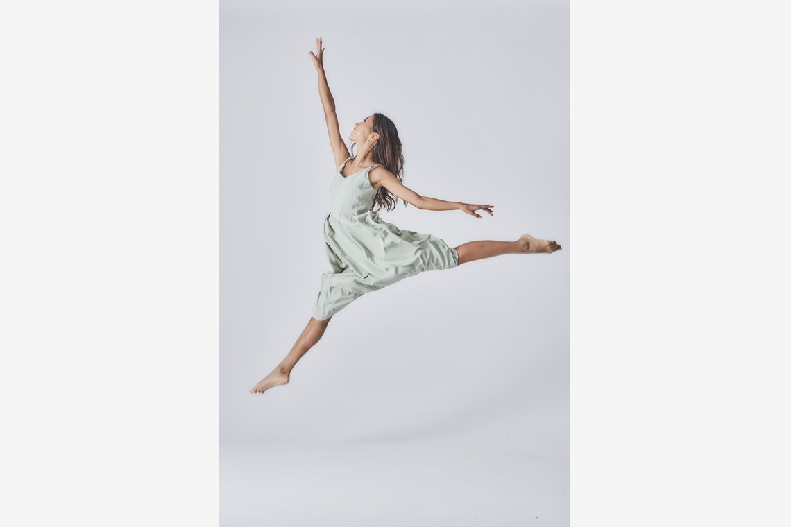 塚本悟克が撮影した写真のアルバム「LOOPHAS」