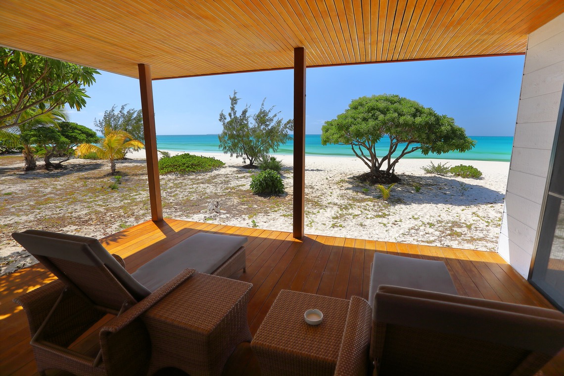 溝口崇が撮影した写真のアルバム「建物内観広角撮影」