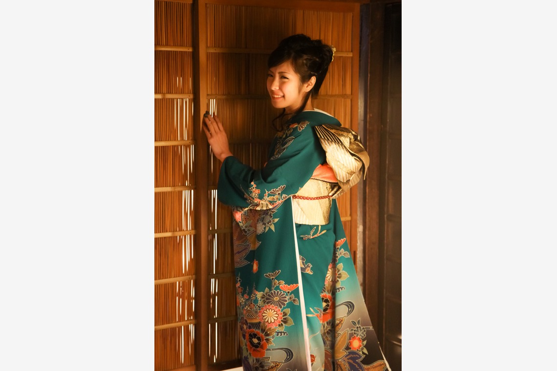 スマイルハンターが出張撮影した家族写真(キッズ,ベビーフォト)などが写った「成人式フォト」の家族写真