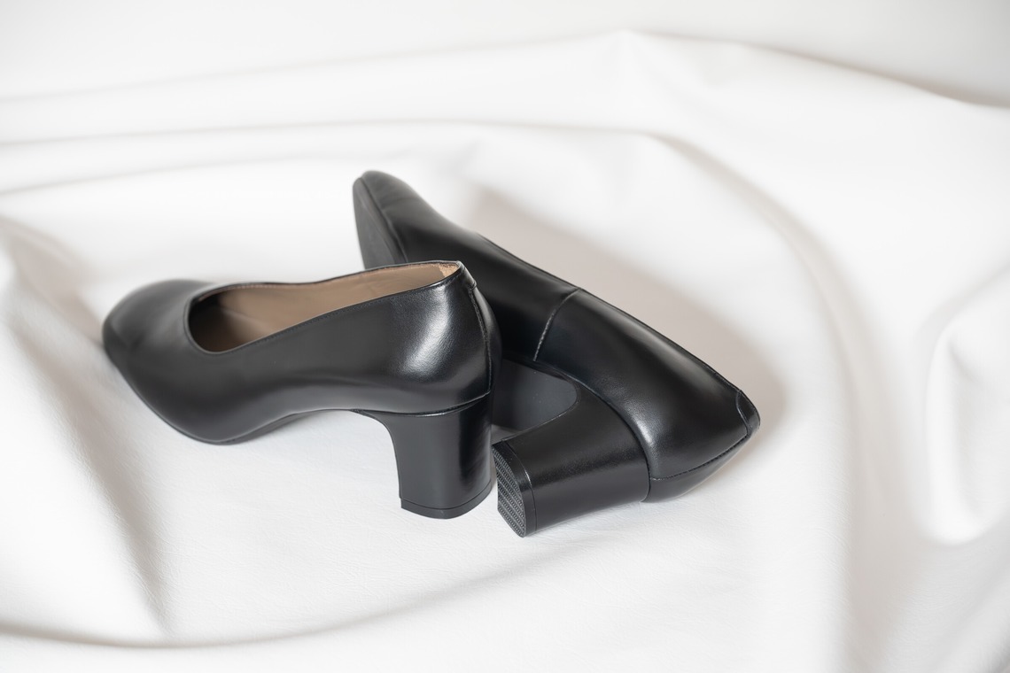 Batz Photoが撮影した「パンプス物撮り」の写真