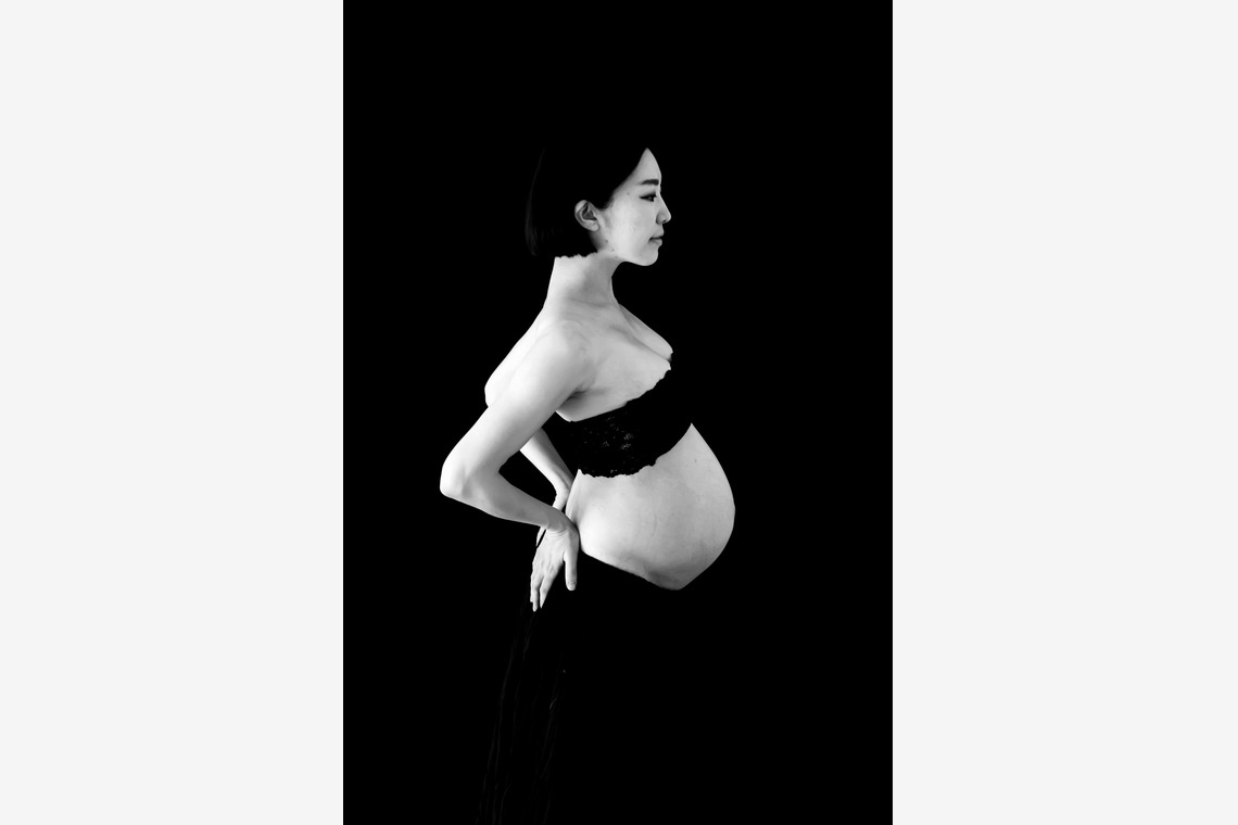 サキヤマ リエが撮影した「マタニティフォト（本厚木/カメラマン自宅撮影/衣装・背景あります)」の写真